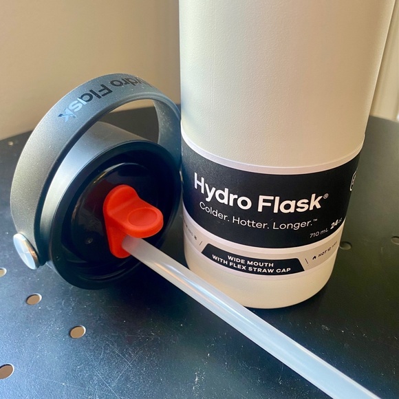 24 oz Wide Mouth with Flex Straw Cap - Picture 2 of 11